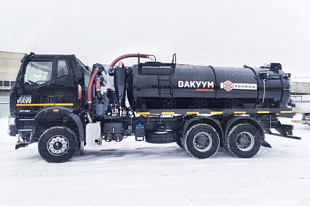 Автоцистерна вакуумная илососная АВИ-12 на FAW J6 (Jurop DL-400)